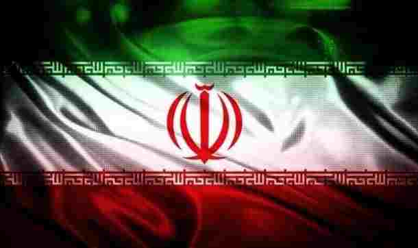 النيابة الايرانية تهدد باغلاق عشر صحف