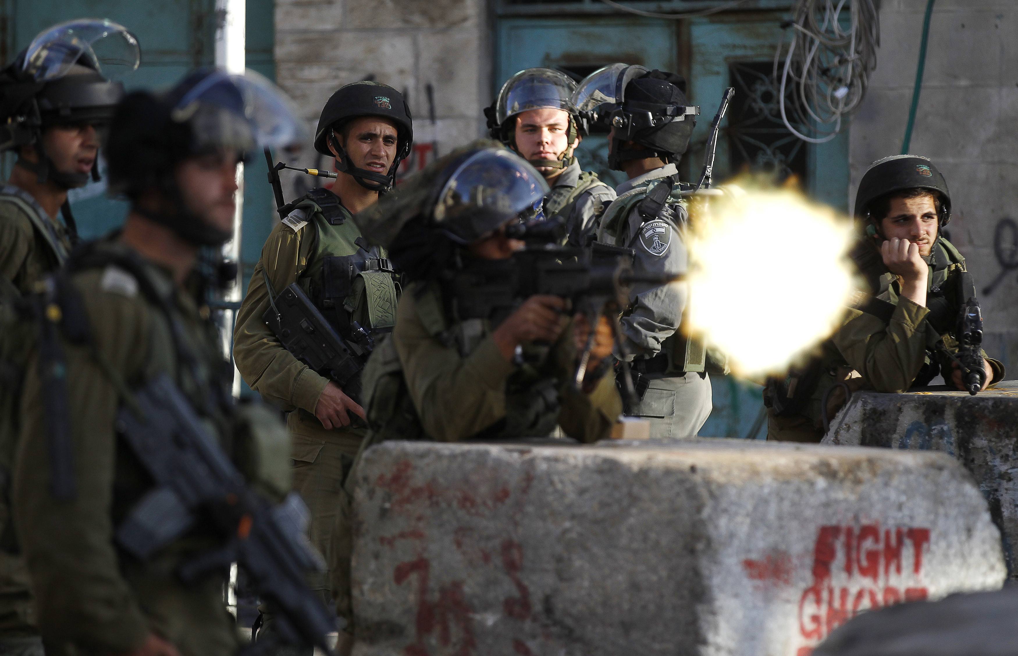 قوات الاحتلال الاسرائيلي تعتقل صحفياً في سلفيت شمال الضفة الغربية