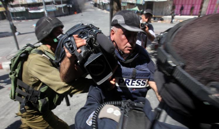 لجنة دعم الصحفيين: 41 انتهاكا إسرائيليا بحق الصحفيين الفلسطينيين منذ بداية 2017
